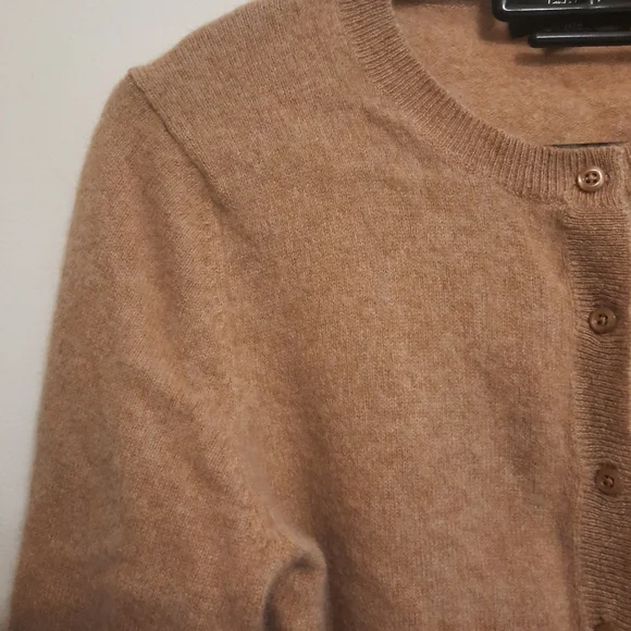 *SOLD* Lord & Taylor 100% Cashmere Crew Neck Cardigan Sweater Tan - Picture 5 of 16